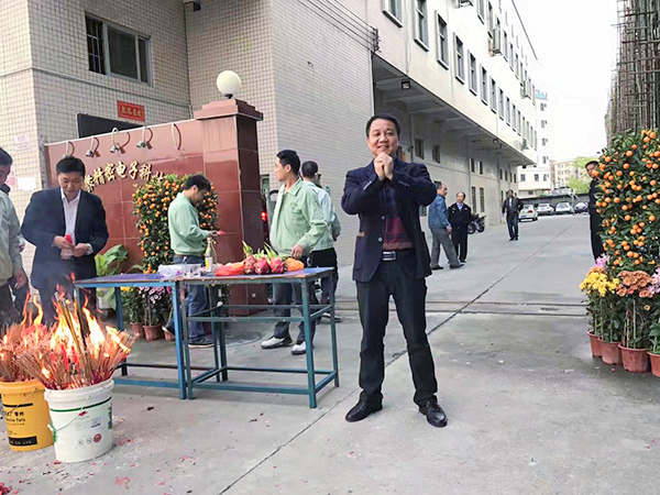 榴莲视频污下载安装精密专业冲压厂1 (2)